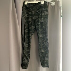 Fabletics Powerhold camo leggings